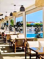 Sveltos *** hotel w Larnaka z samochodem